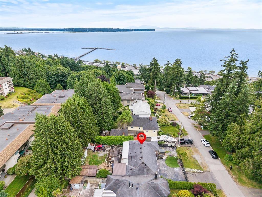Photo 2 of 1360 Everall Street, White Rock BC