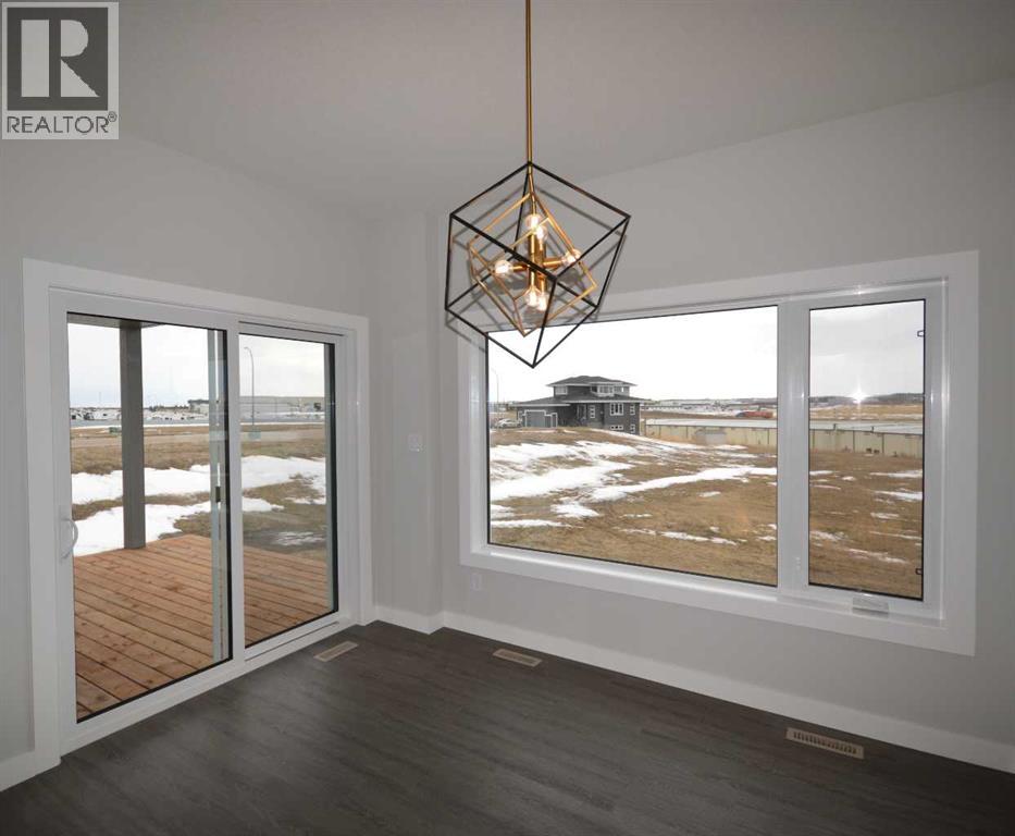 5836 Maple Cresent, Innisfail