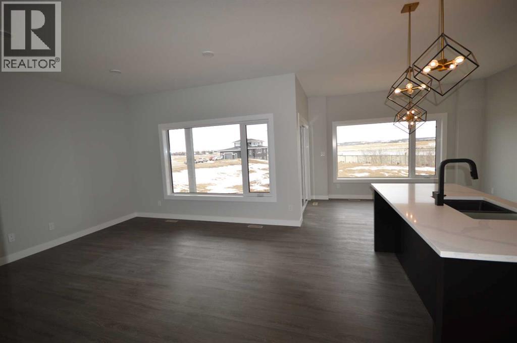 5836 Maple Cresent, Innisfail