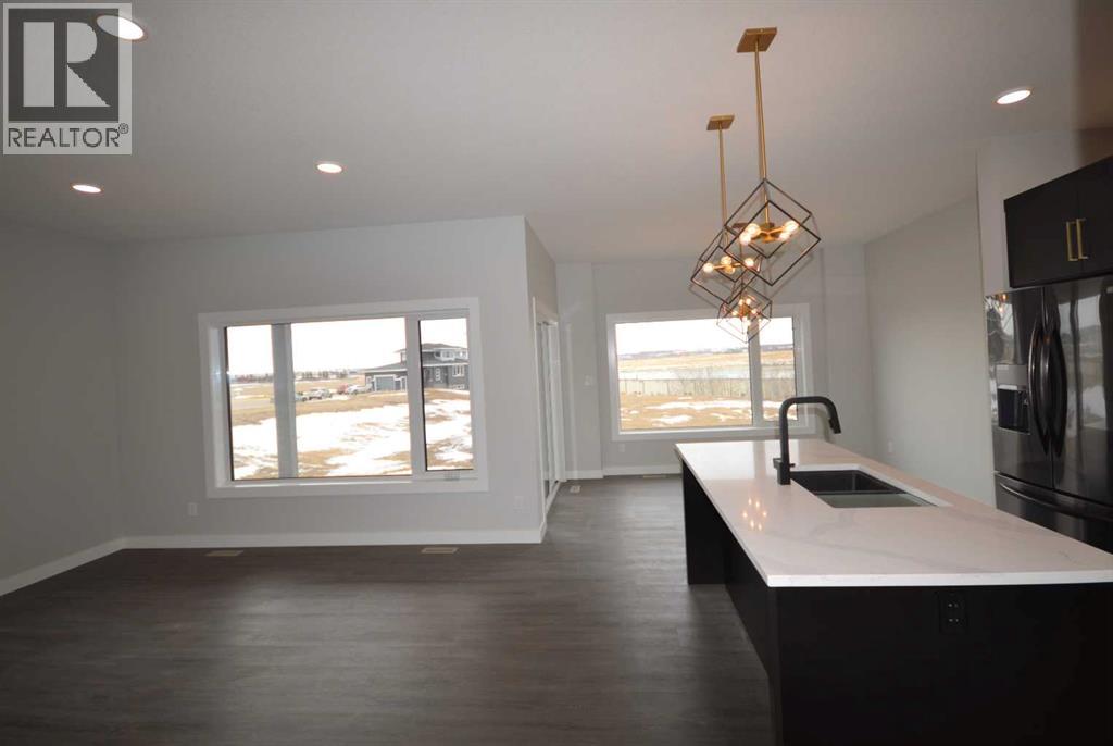 5836 Maple Cresent, Innisfail