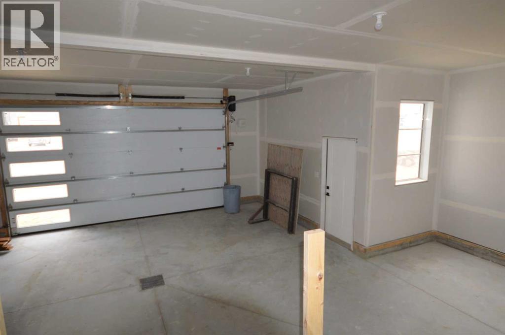 5836 Maple Cresent, Innisfail