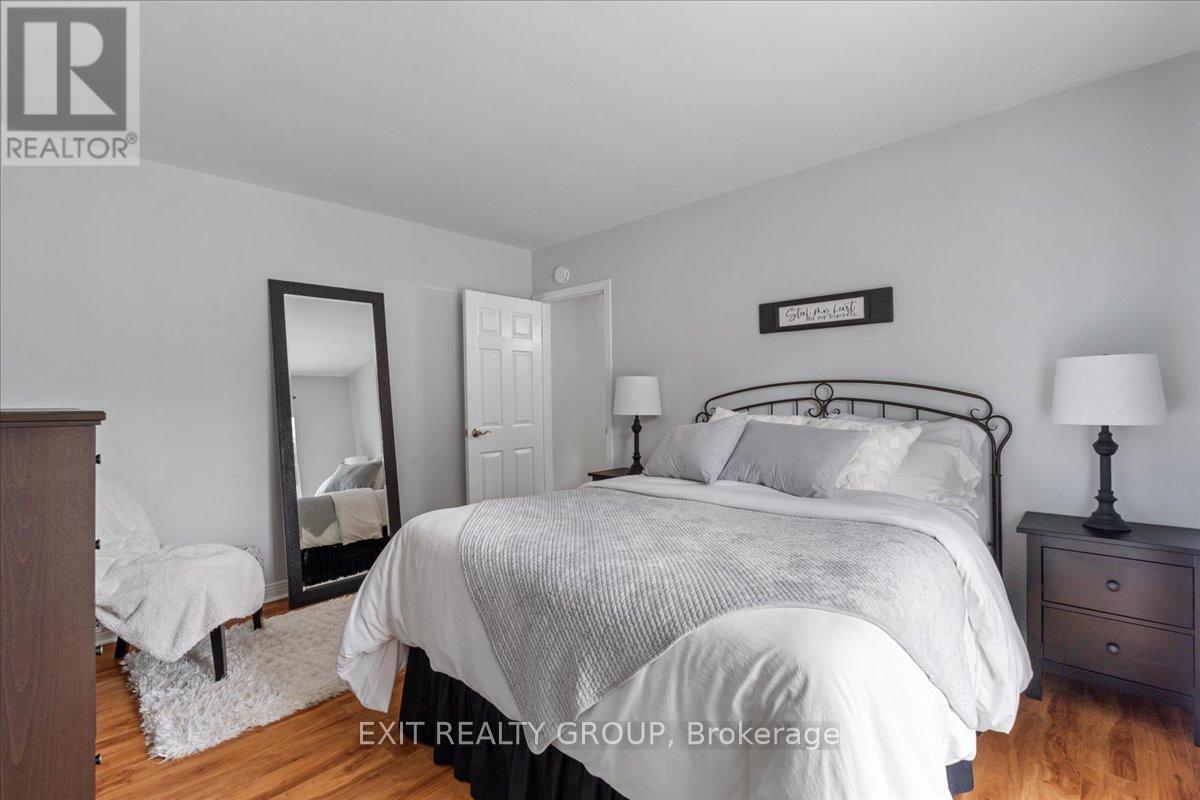 Photo 21 of 421 Dundas Street W, Greater Napanee ON