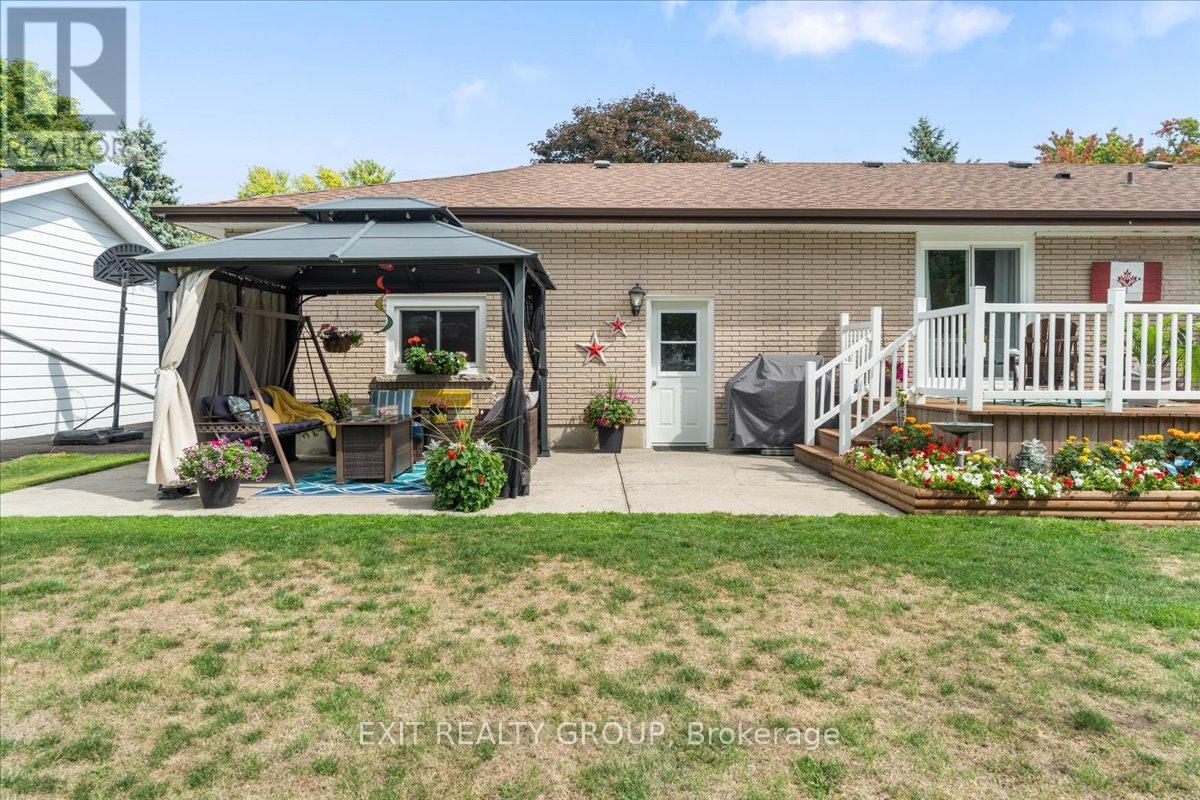 Photo 39 of 421 Dundas Street W, Greater Napanee ON