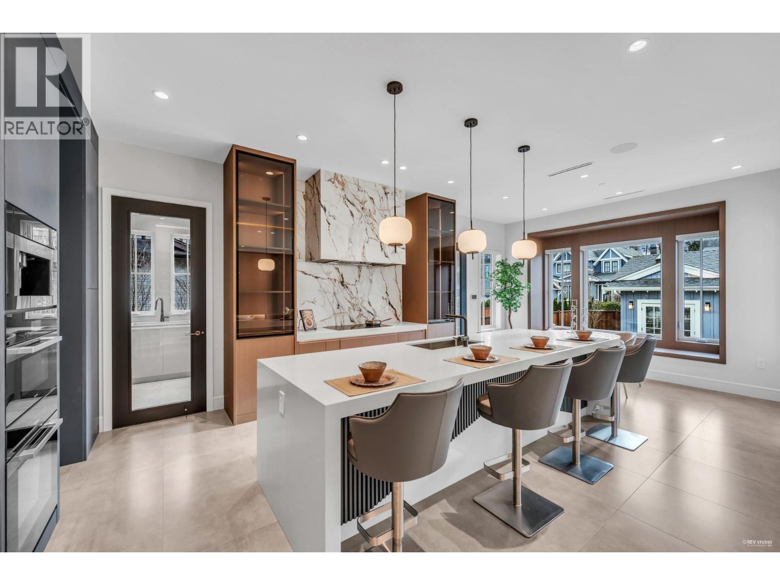 Photo 14 of 3852 W 50th Avenue, Vancouver BC
