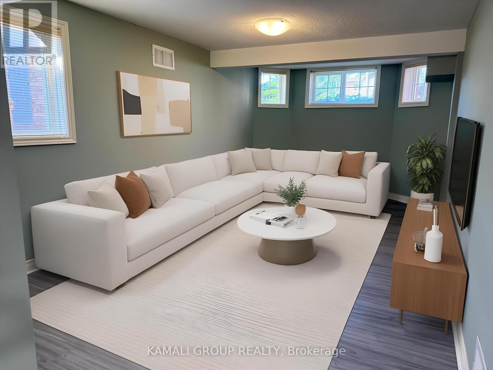 Photo 6 of Bsmt 73 Silver Maple Crescent, Barrie ON