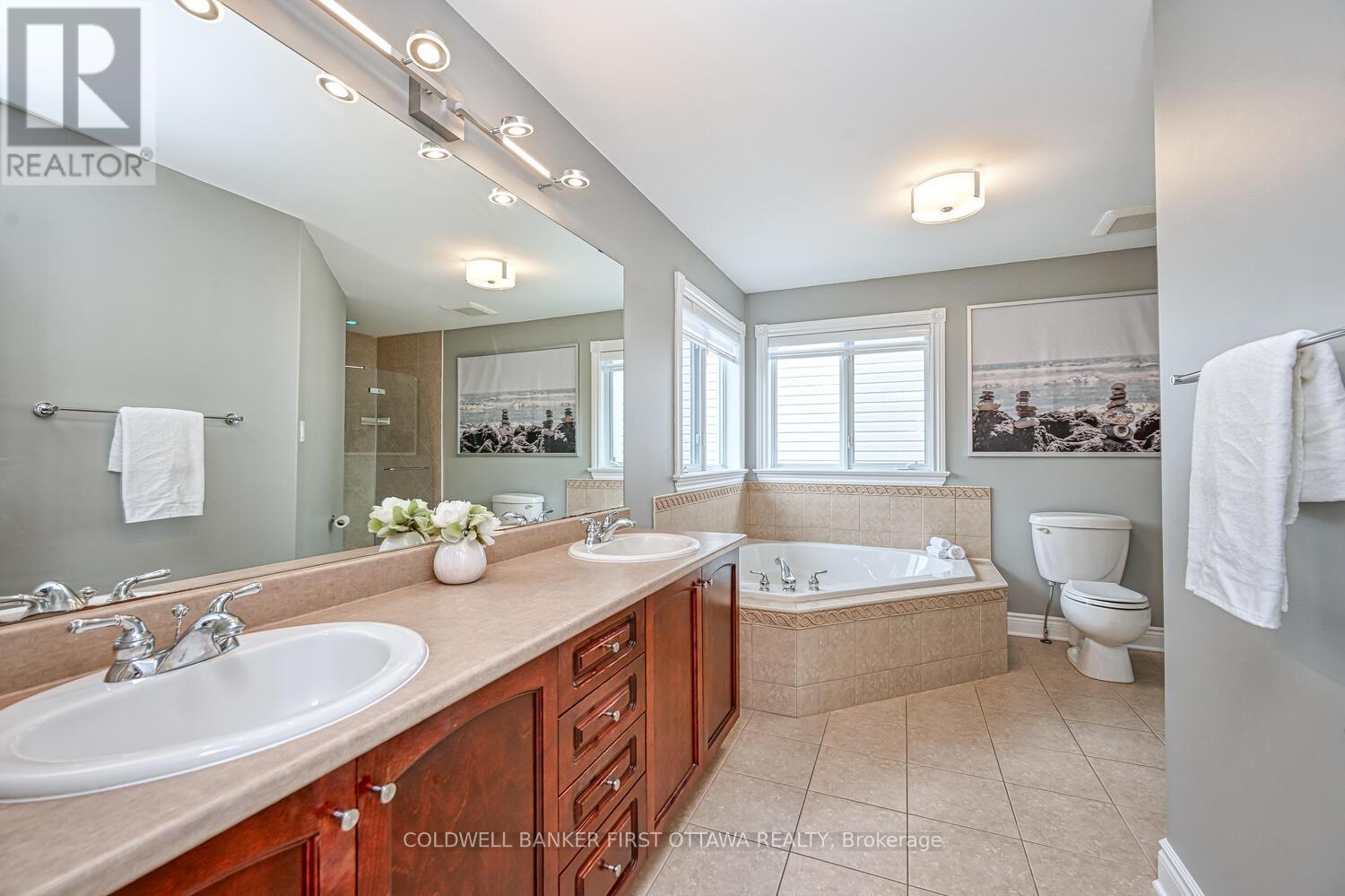 Photo 25 of 105 Sirocco Crescent, Ottawa ON