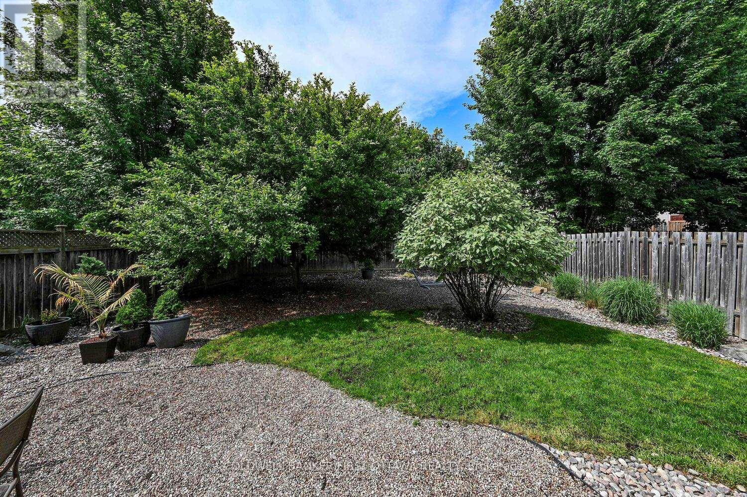 Photo 44 of 105 Sirocco Crescent, Ottawa ON