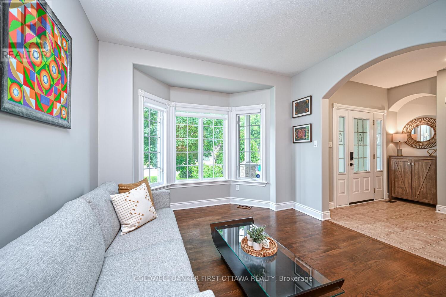 Photo 7 of 105 Sirocco Crescent, Ottawa ON