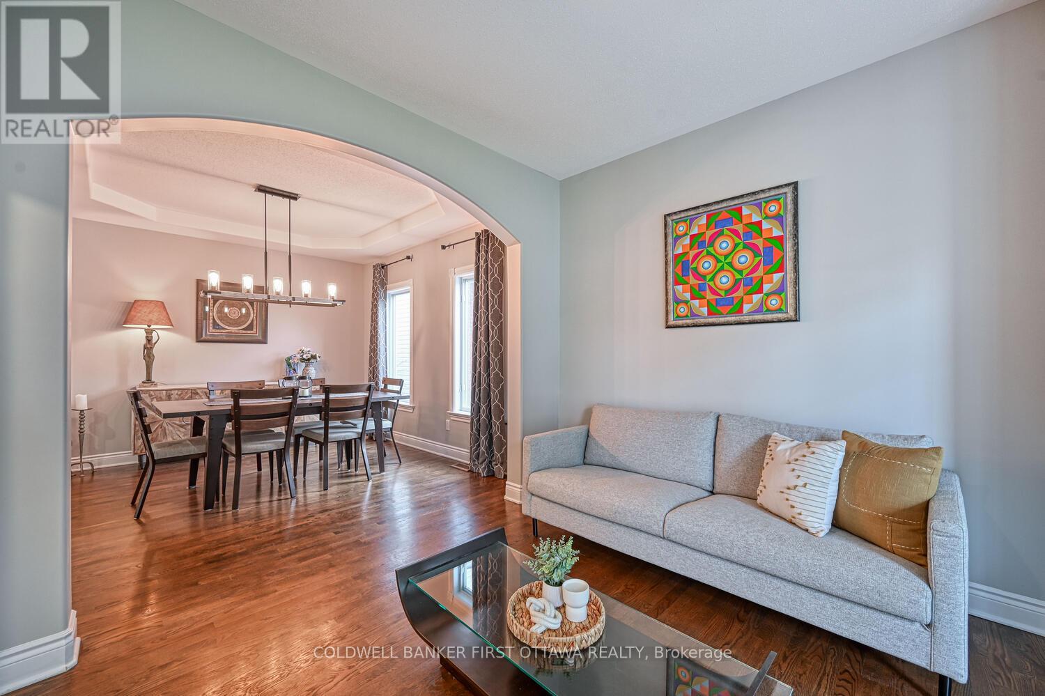 Photo 8 of 105 Sirocco Crescent, Ottawa ON