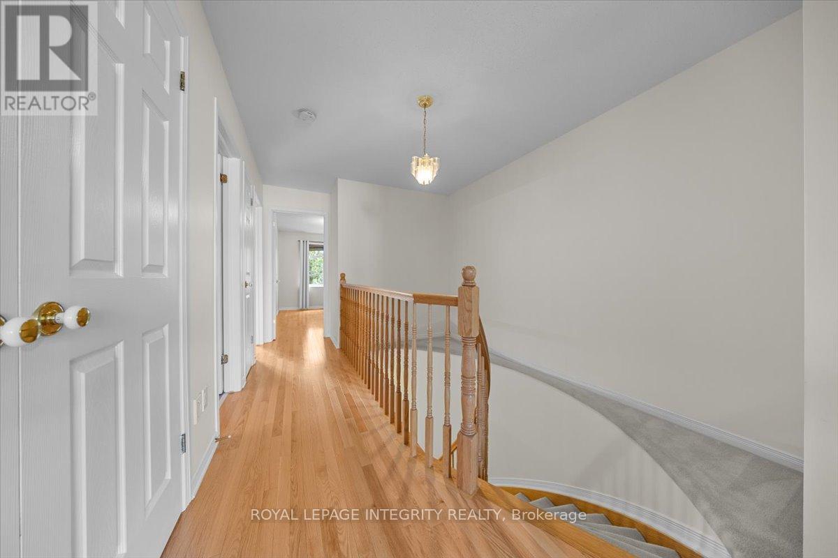 Photo 21 of 2093 Bergamot Circle, Ottawa ON
