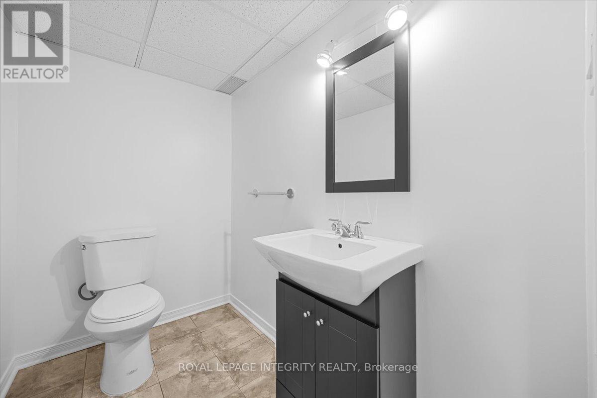 Photo 36 of 2093 Bergamot Circle, Ottawa ON