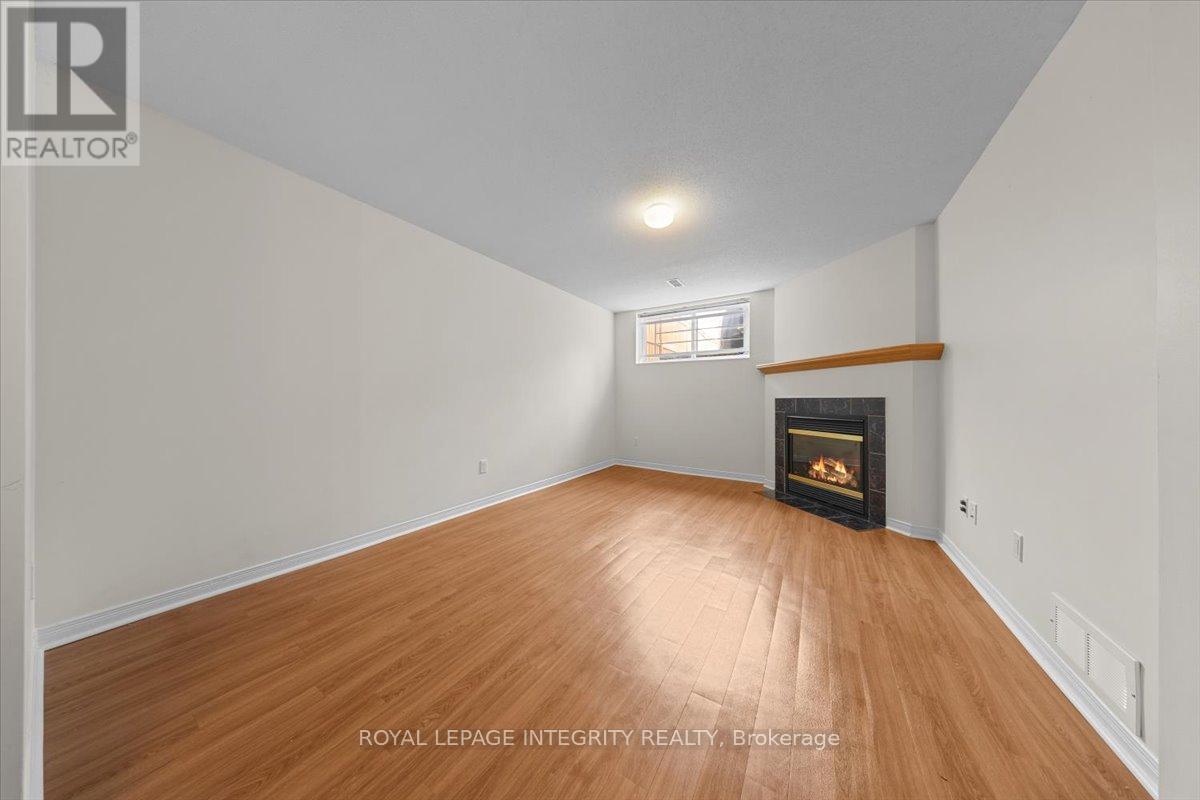 Photo 38 of 2093 Bergamot Circle, Ottawa ON