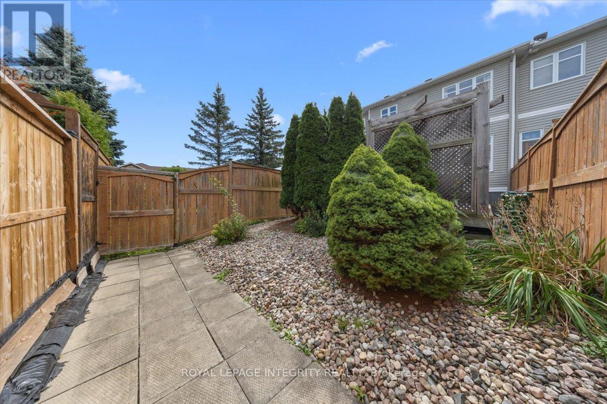 Photo 43 of 2093 Bergamot Circle, Ottawa ON