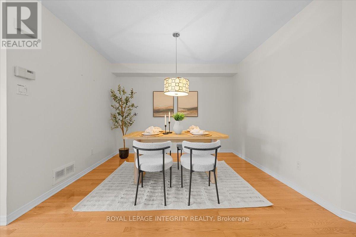 Photo 8 of 2093 Bergamot Circle, Ottawa ON