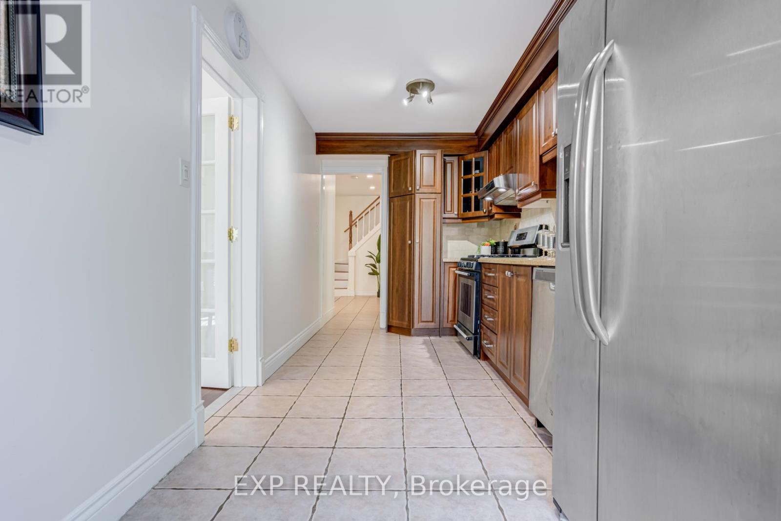 Photo 12 of 3283 Bobwhite Mews, Mississauga ON