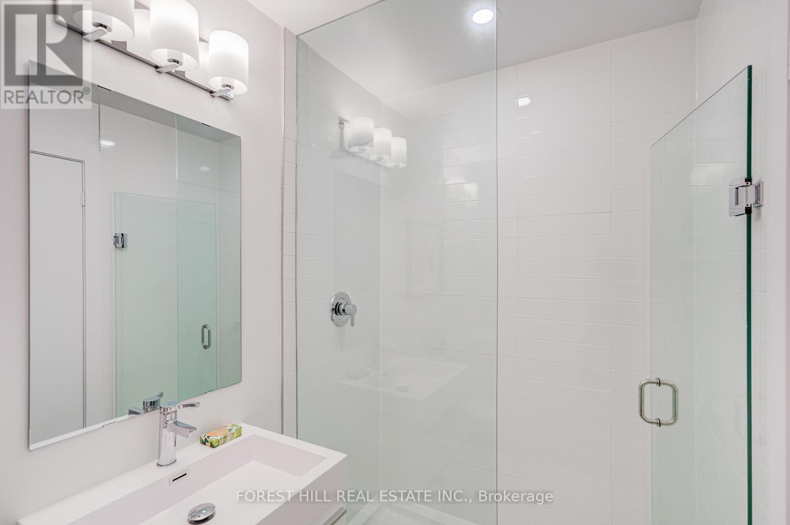Photo 12 of 409 181 Bedford Road, Toronto ON