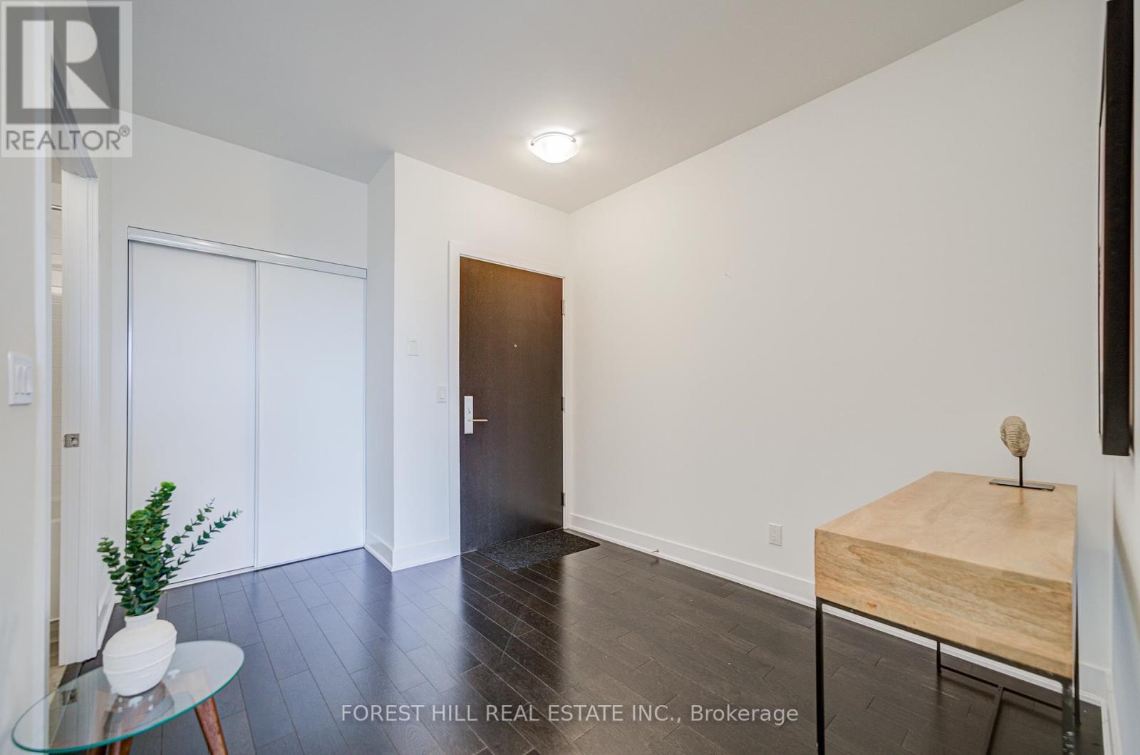 Photo 18 of 409 181 Bedford Road, Toronto ON