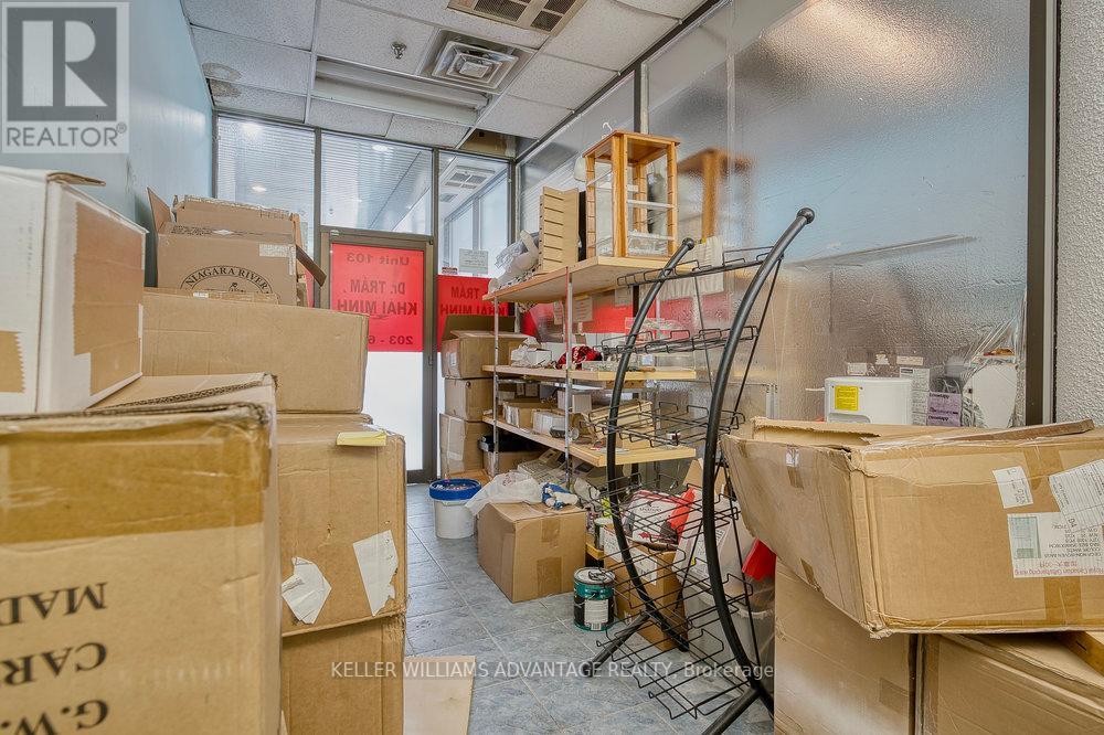 Photo 6 of 103 302 Spadina Avenue, Toronto ON