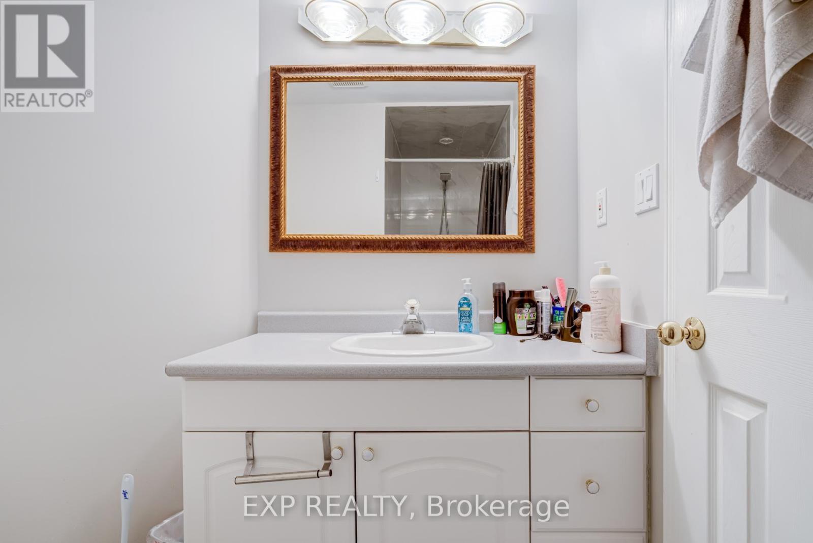 Photo 33 of 3283 Bobwhite Mews, Mississauga ON