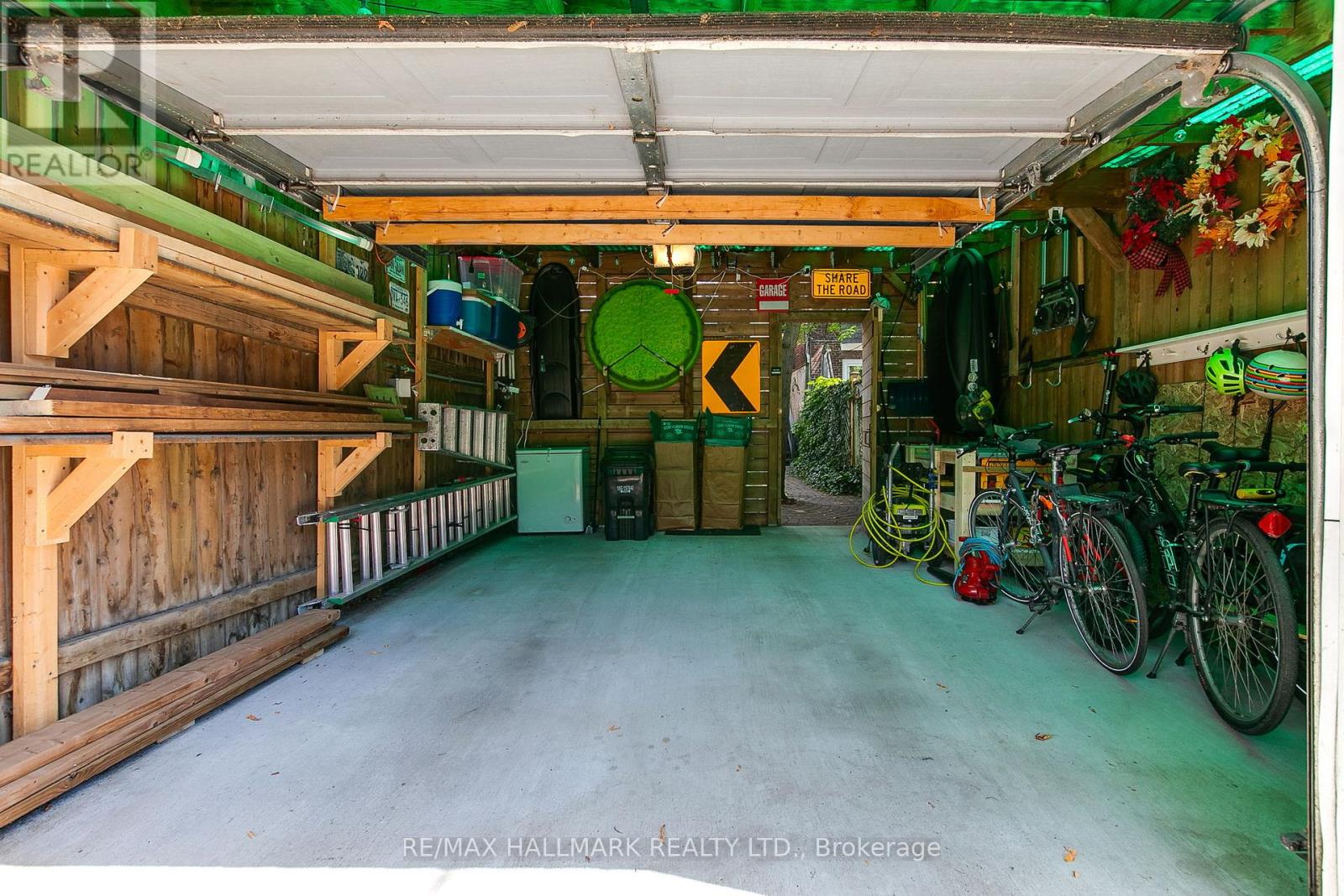 Photo 35 of 144 Langford Avenue, Toronto ON