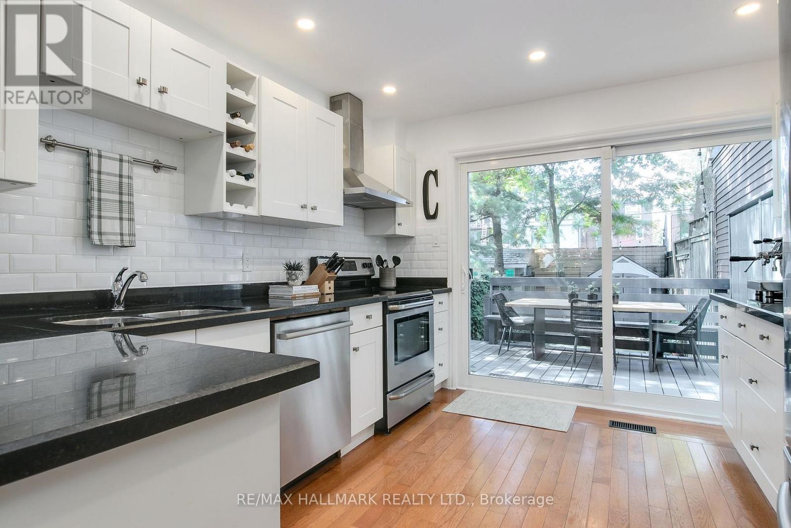 Photo 8 of 144 Langford Avenue, Toronto ON