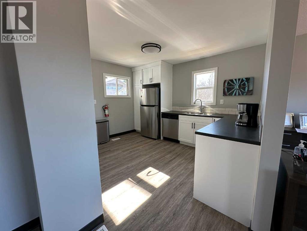 Photo 4 of 4517 55 Ave, Olds AB