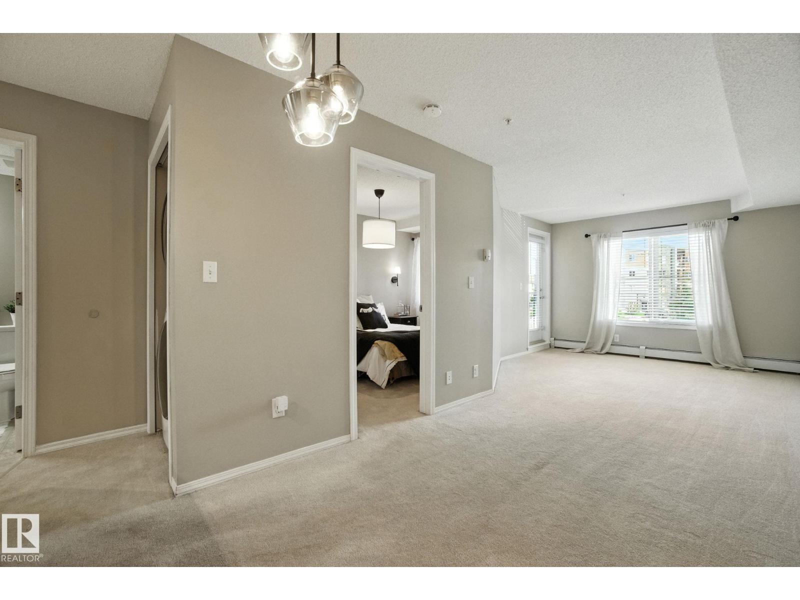 Photo 17 of 207 11820 22 Av Sw, Edmonton AB