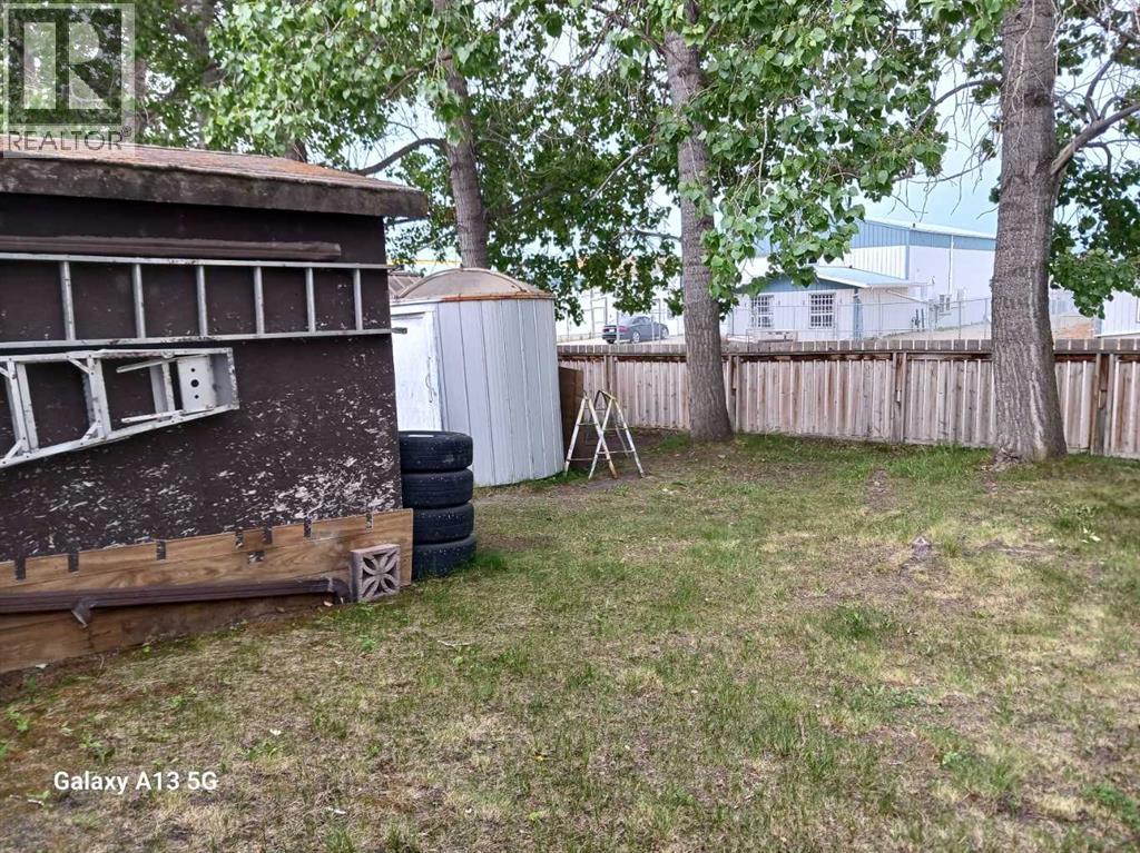 5404 42 Street, Innisfail