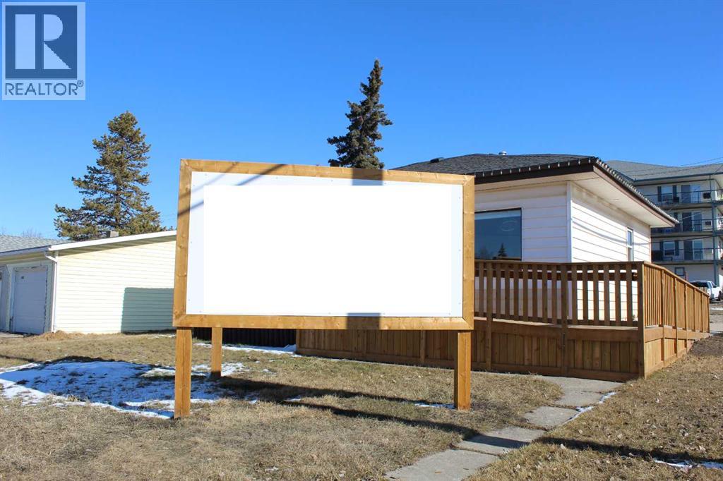 Photo 31 of 4517 55 Ave, Olds AB