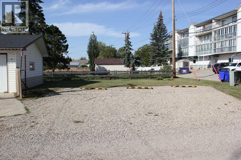 Photo 25 of 4517 55 Ave, Olds AB