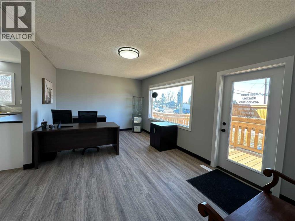 Photo 9 of 4517 55 Ave, Olds AB