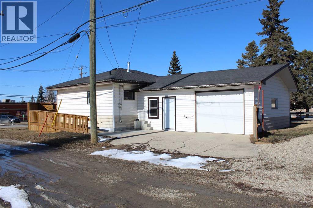 Photo 27 of 4517 55 Ave, Olds AB