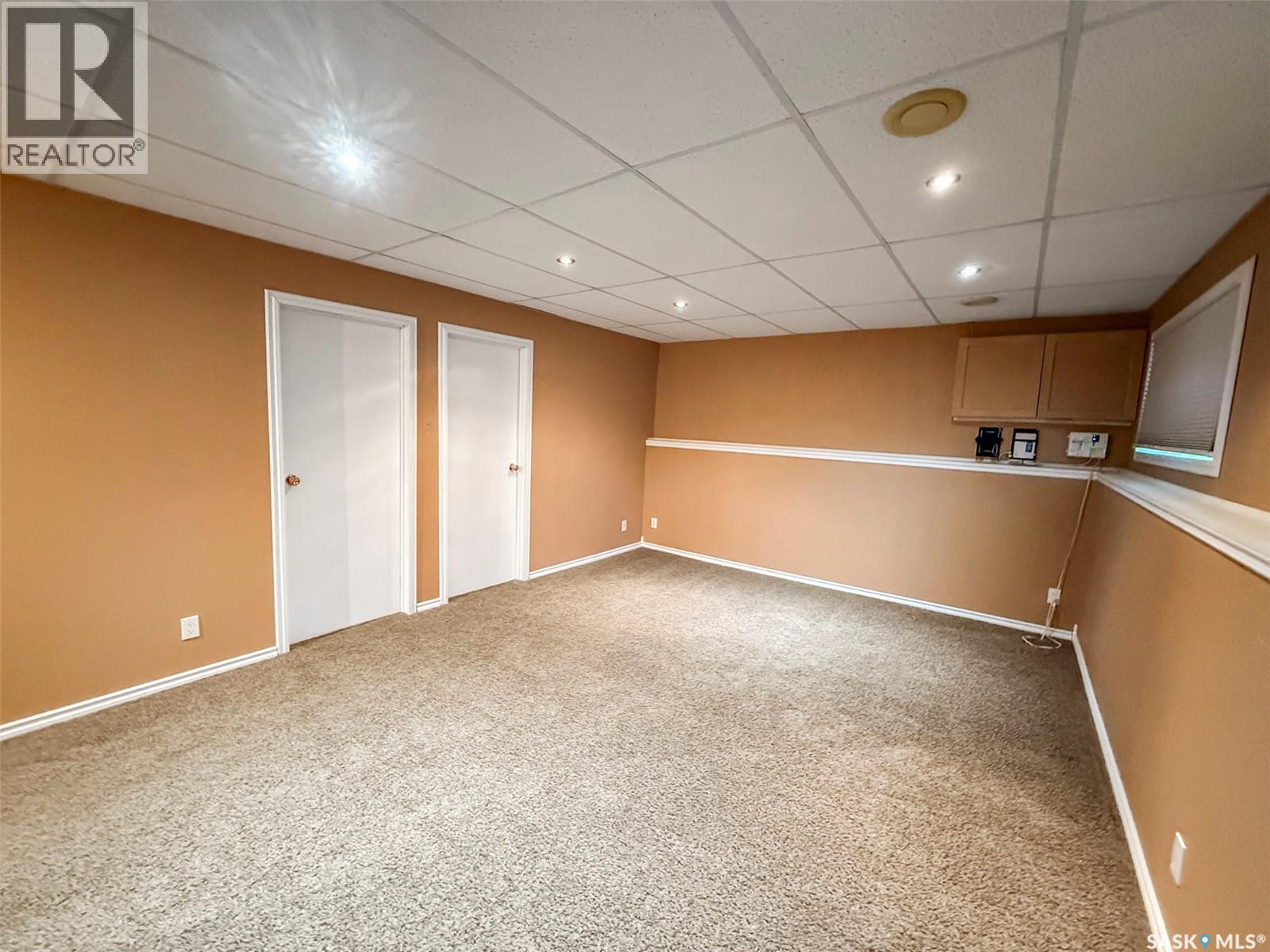 Photo 27 of 153 5th Avenue Ne, Swift Current SK