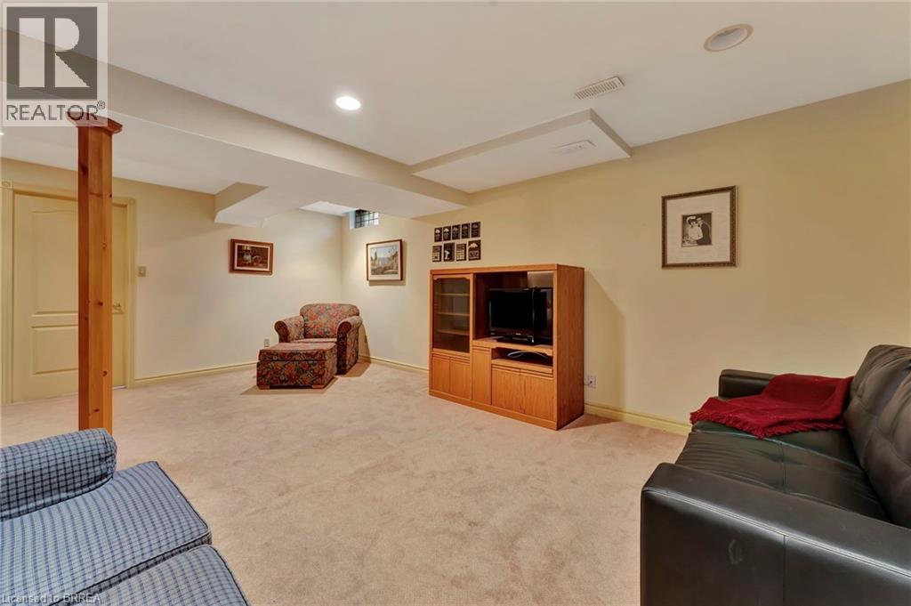 Photo 22 of 71 Beasley Crescent Unit 7, Cambridge ON