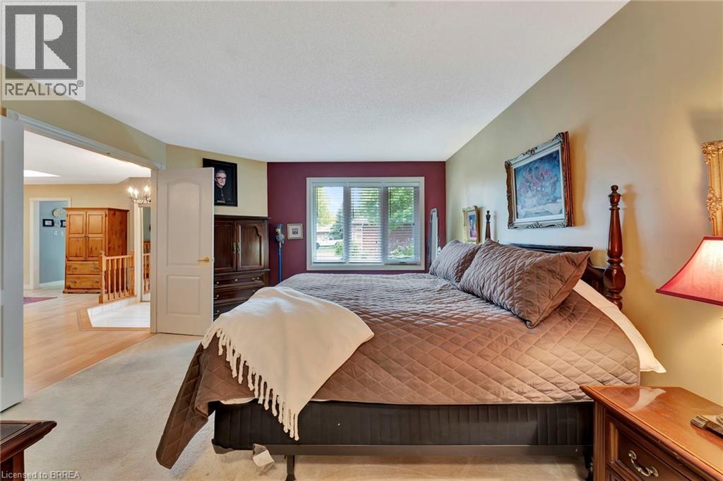 Photo 13 of 71 Beasley Crescent Unit 7, Cambridge ON