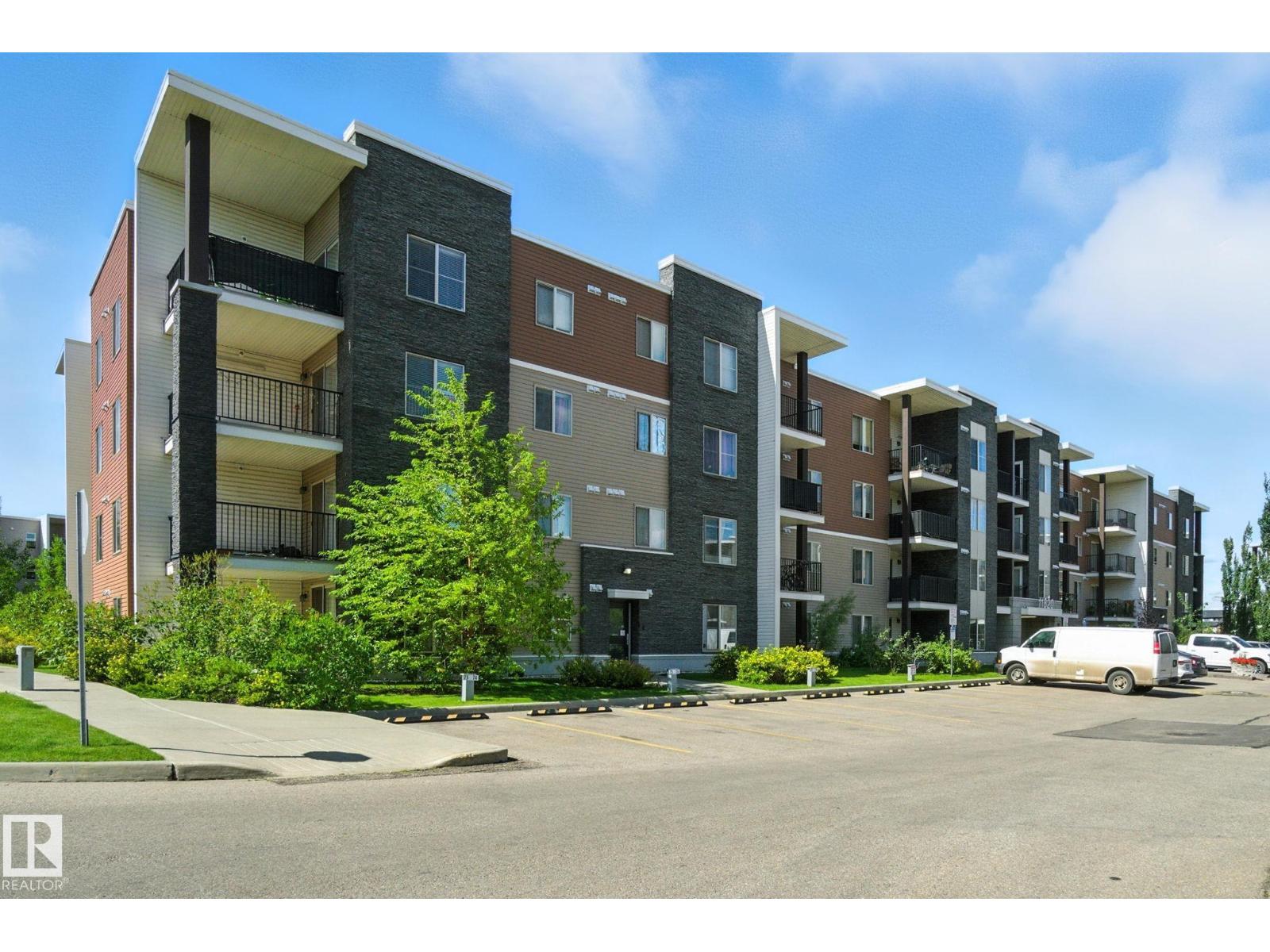 Photo 30 of 207 11820 22 Av Sw, Edmonton AB