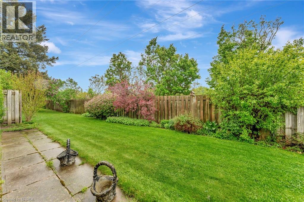 Photo 33 of 71 Beasley Crescent Unit 7, Cambridge ON