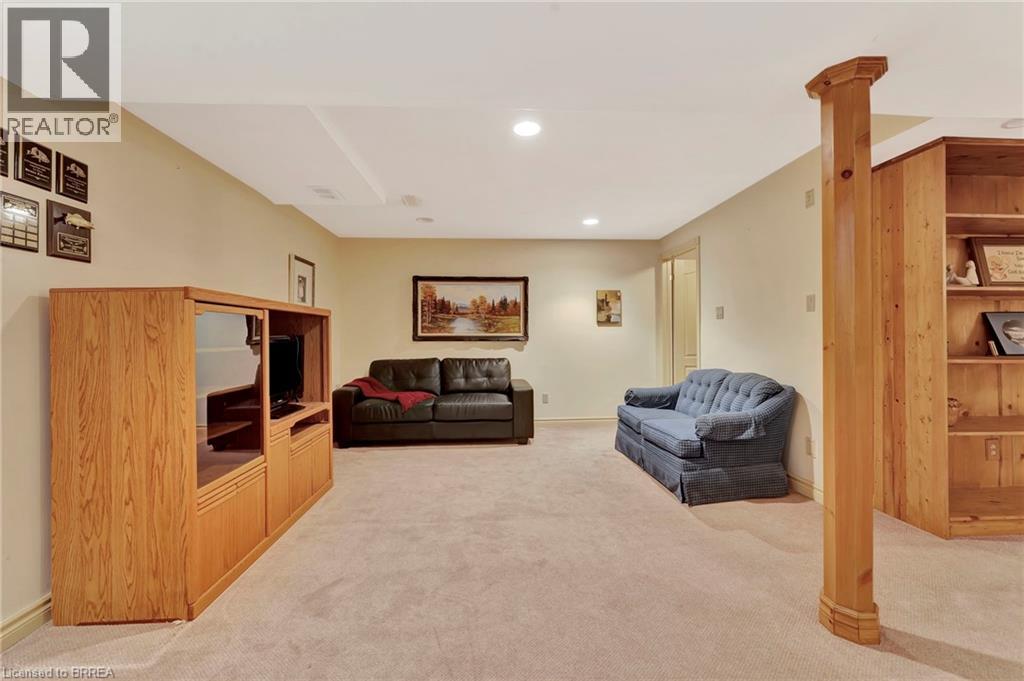 Photo 23 of 71 Beasley Crescent Unit 7, Cambridge ON