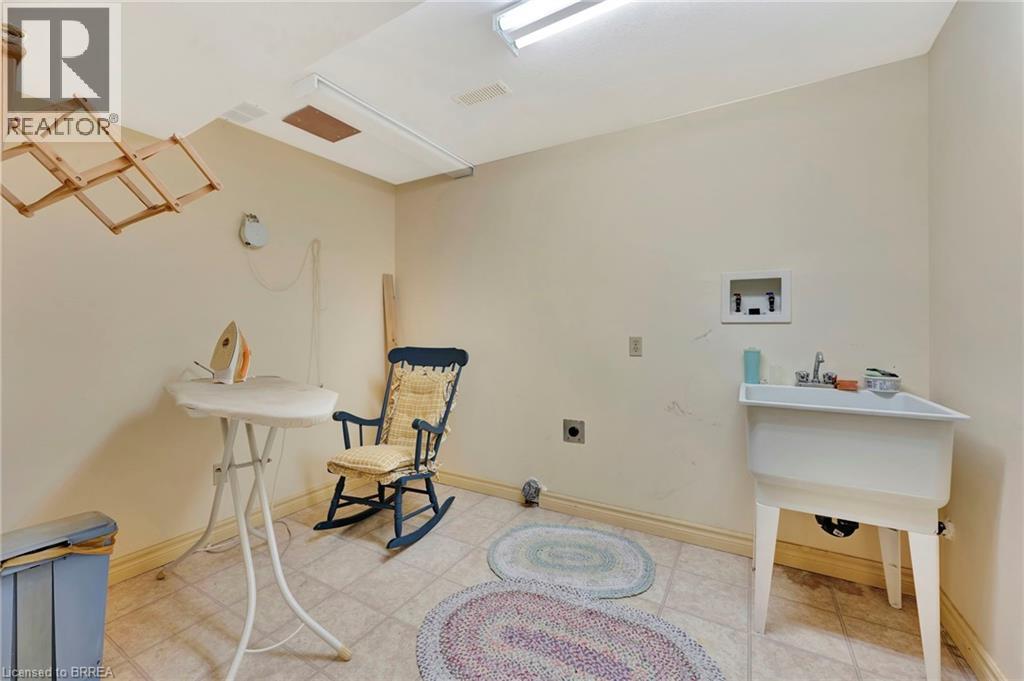 Photo 30 of 71 Beasley Crescent Unit 7, Cambridge ON