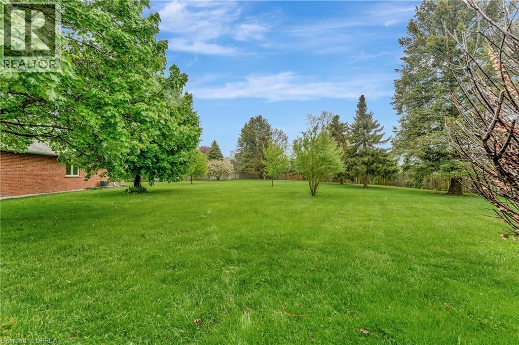 Photo 31 of 71 Beasley Crescent Unit 7, Cambridge ON