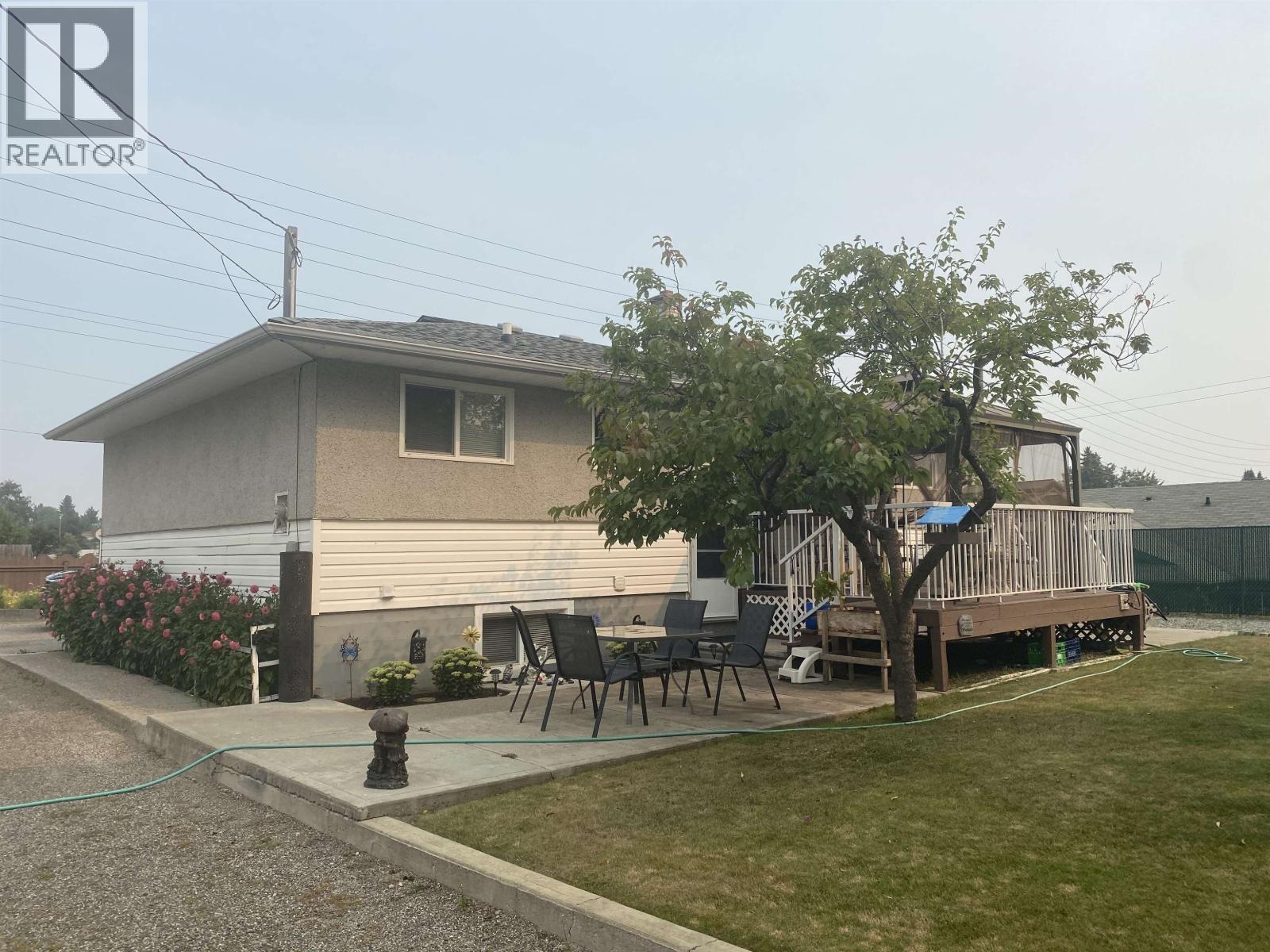 Photo 6 of 2923 Ferry Avenue, Prince George BC