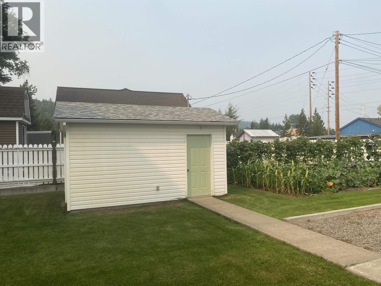 Photo 21 of 2923 Ferry Avenue, Prince George BC