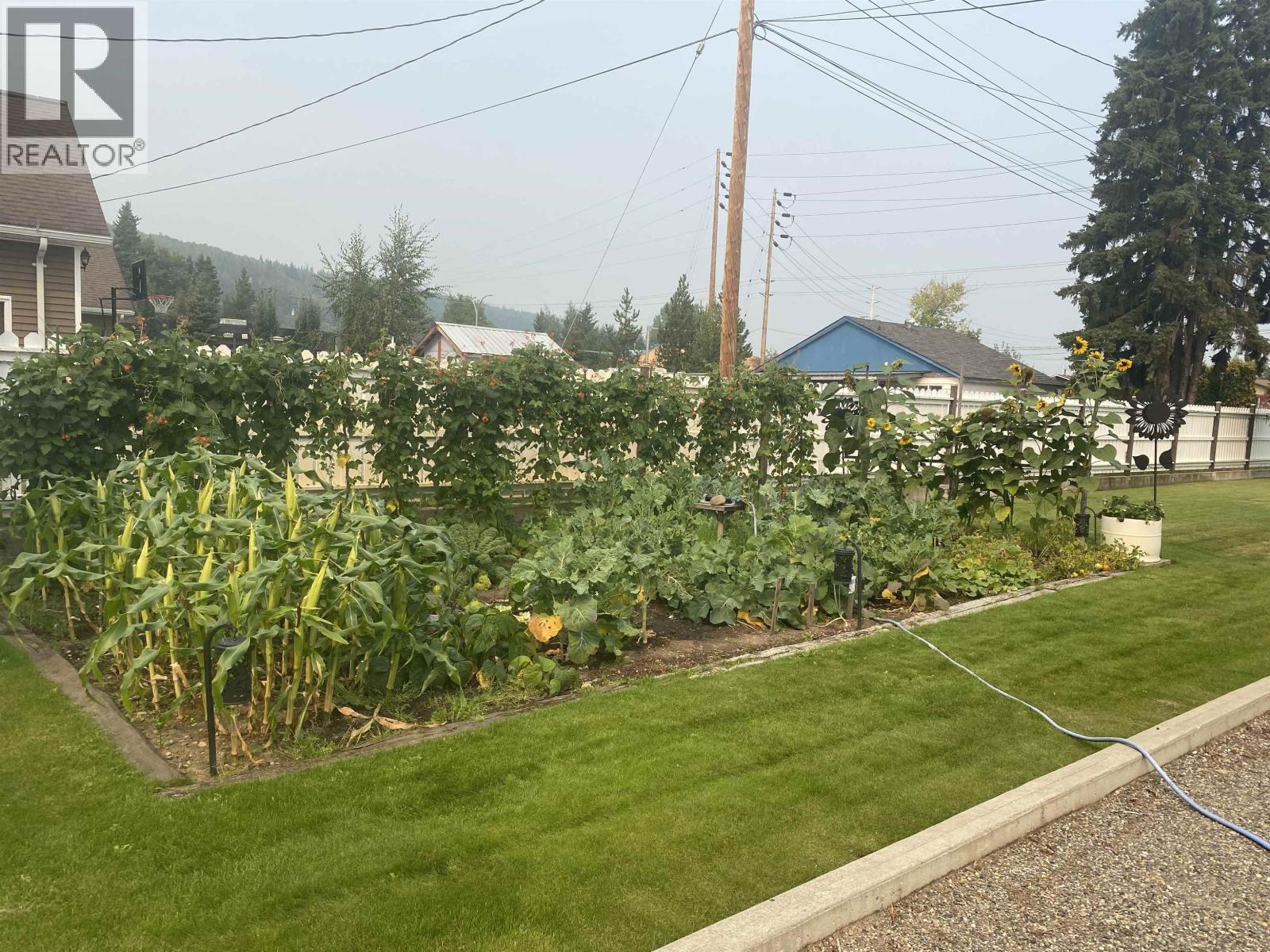Photo 24 of 2923 Ferry Avenue, Prince George BC