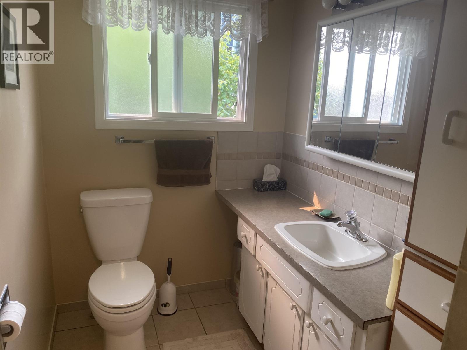 Photo 32 of 2923 Ferry Avenue, Prince George BC