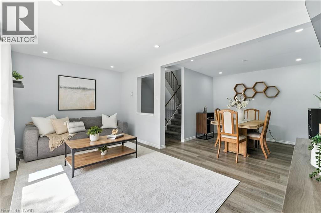 Photo 2 of 100 Bluevale Street N Unit 25, Waterloo ON