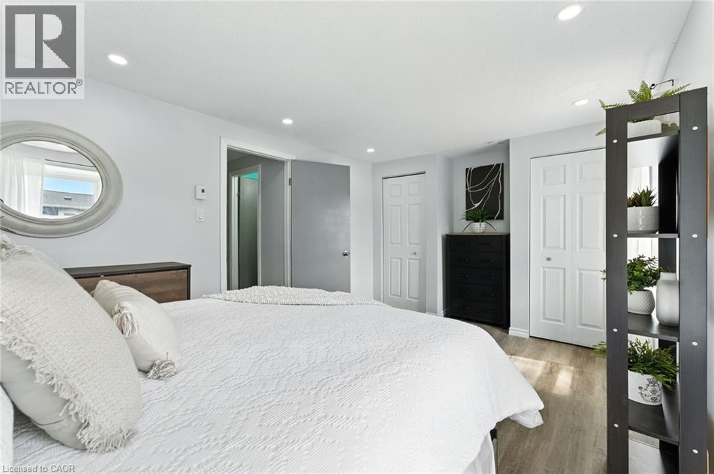 Photo 8 of 100 Bluevale Street N Unit 25, Waterloo ON