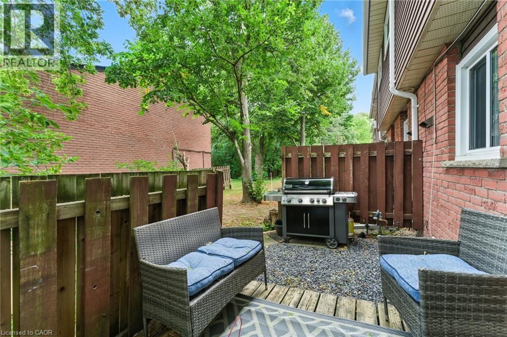 Photo 12 of 100 Bluevale Street N Unit 25, Waterloo ON