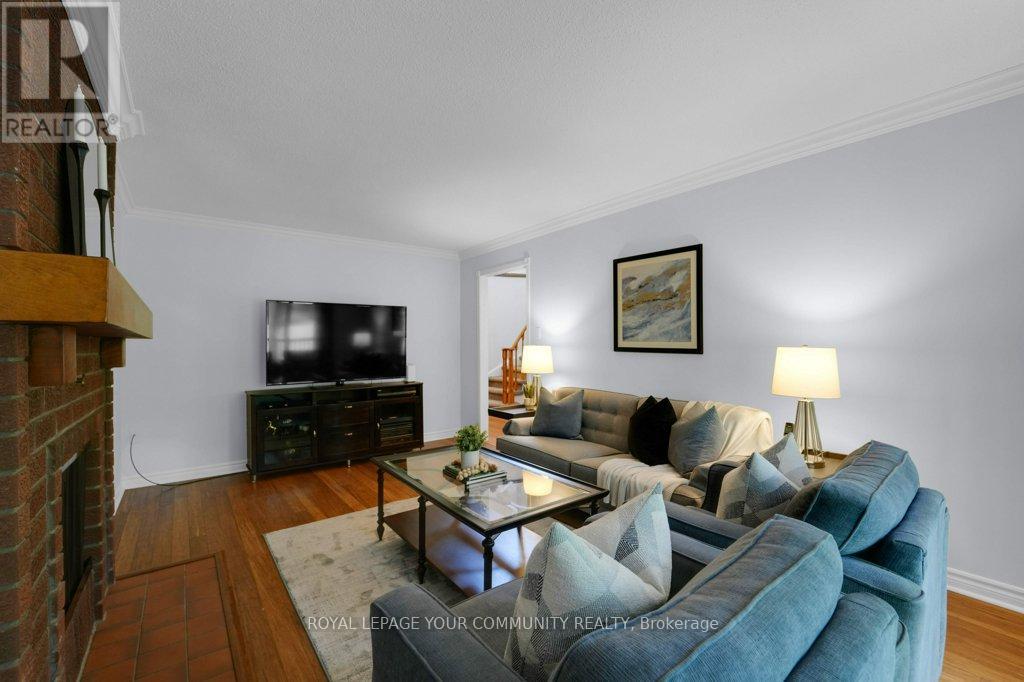 Photo 14 of 25 Hare Court, Markham ON