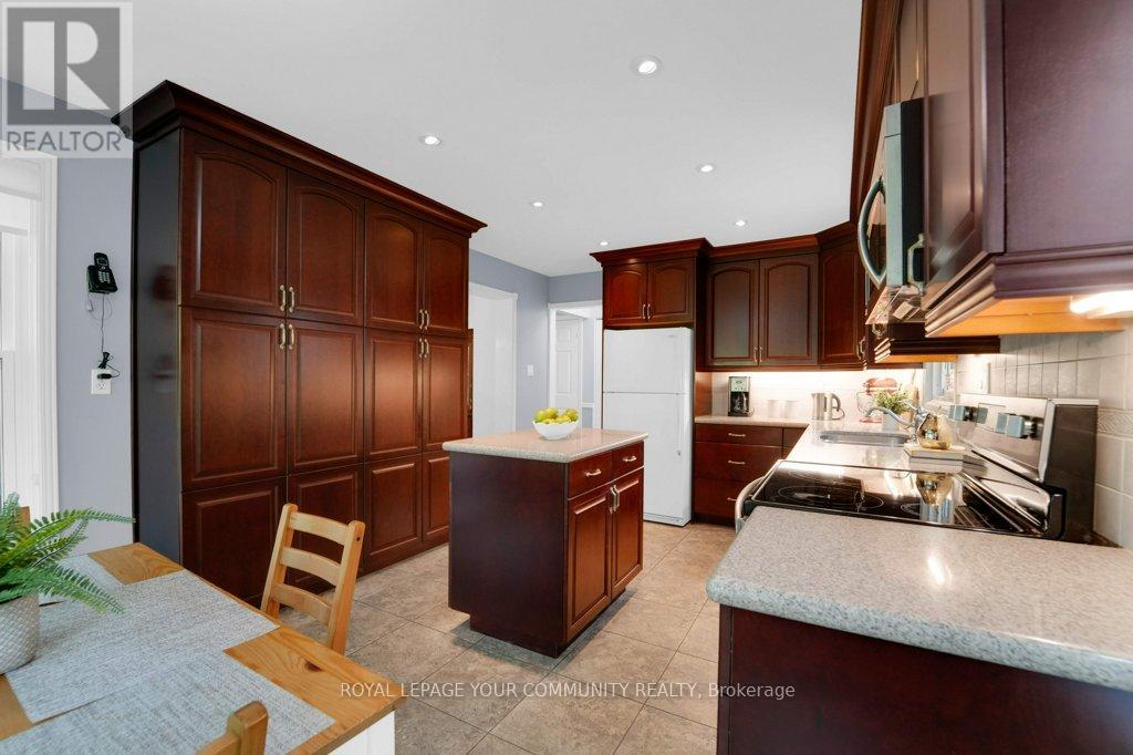 Photo 19 of 25 Hare Court, Markham ON
