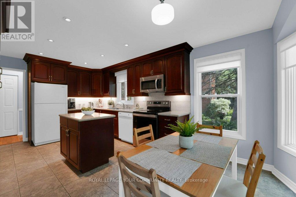 Photo 22 of 25 Hare Court, Markham ON